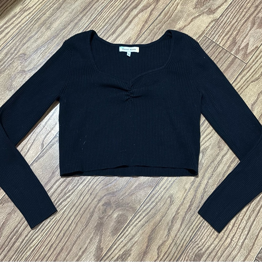 Brandy Melville Midnight Black Long Sleeve Crop Top